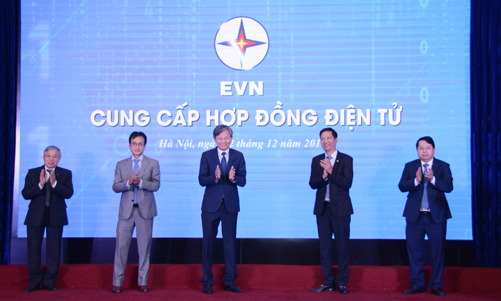 Tập đoàn Điện lực Việt Nam tổ chức Lễ công bố 'Cung cấp Hợp đồng điện tử'