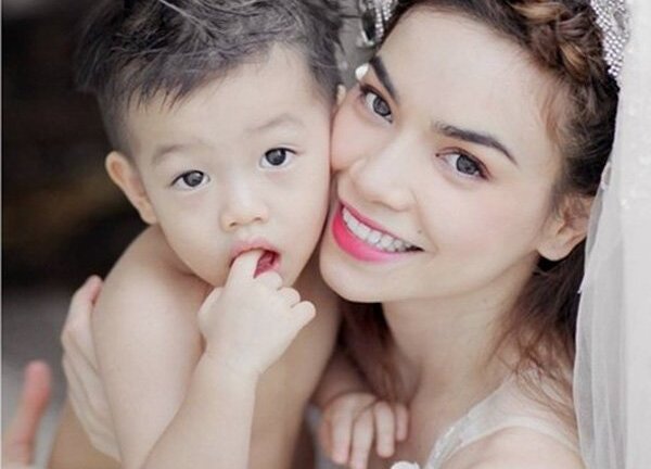 Cuộc sống trong mơ của Subeo - con trai Hồ Ngọc Hà và Cường Đô la