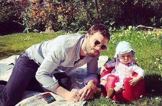 Sự thật về tỷ phú nghiện sex của '50 sắc thái'