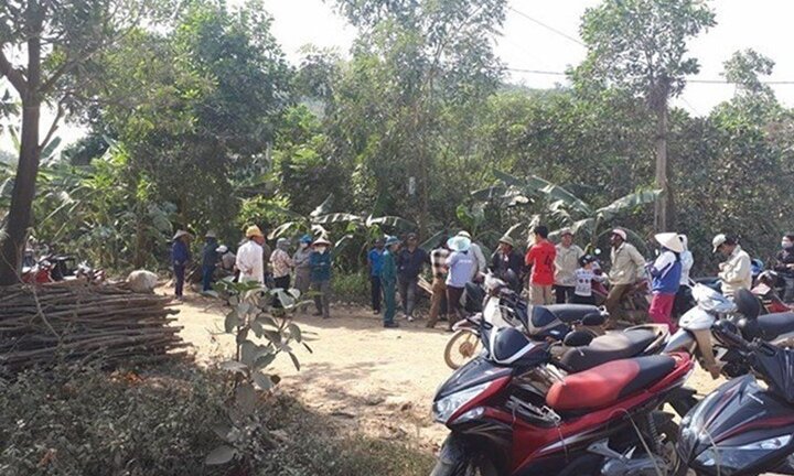 Tranh nhau hát tại tiệc cưới, người đàn ông đâm chết bạn nhậu