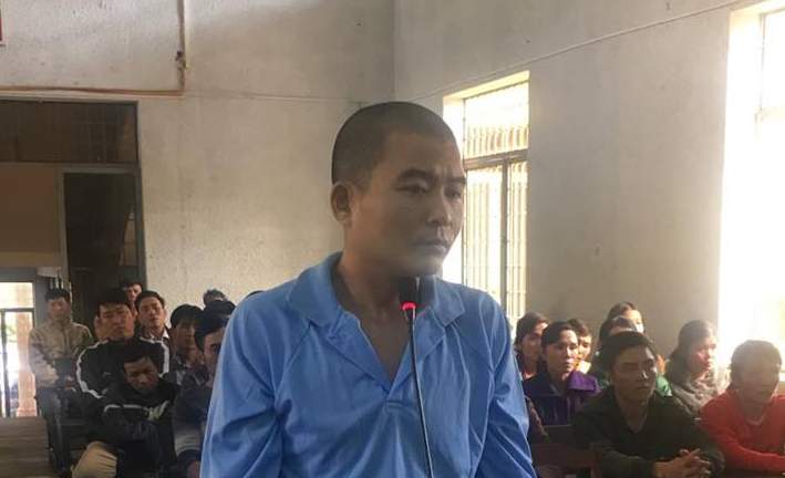 Hung thủ dùng súng AK bắn bạn học lĩnh 9 năm tù