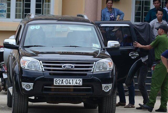 Nổ súng giết người trong quán billard ở Kon Tum: Trinh sát phát hiện dấu vết lạ trong rừng