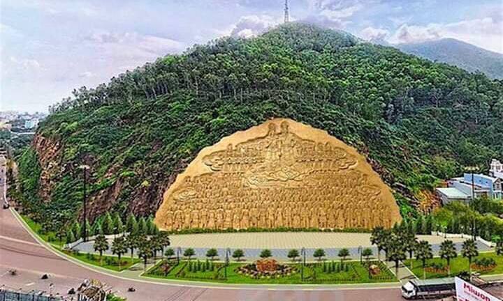 Tạc bức phù điêu 'khủng' trên vách núi gây nguy cơ mất an toàn giao thông: Lãnh đạo tỉnh Bình Định nói gì?