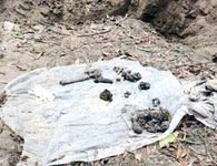 Phát hiện 16 bộ hài cốt kèm thẻ quân nhân trong một căn nhà lúc rạng sáng