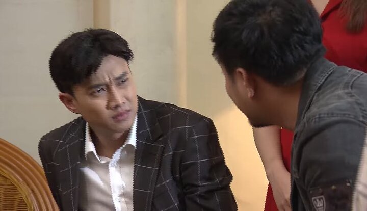 'Về nhà đi con' tập 33: Trước mặt bố vợ, Khải bảo Vũ 'chúc mừng anh em đồng hao, con gái nhà này không vừa đâu'