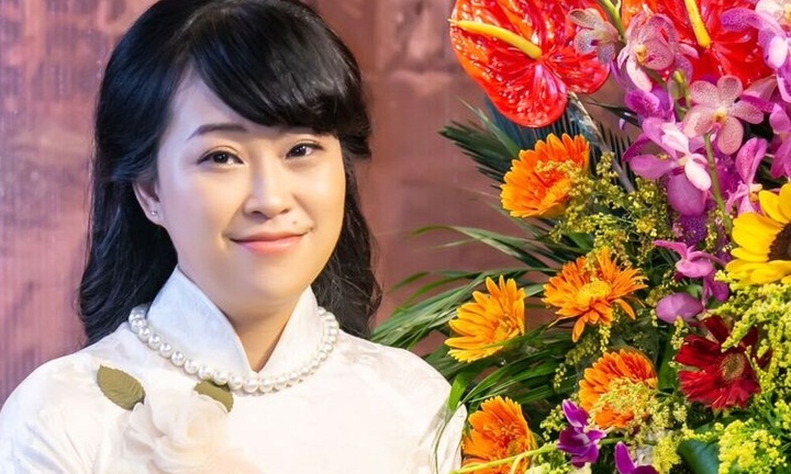 Mai Tuyết Hoa - truyền nhân của nghệ nhân Hà Thị Cầu ra album đầu tay