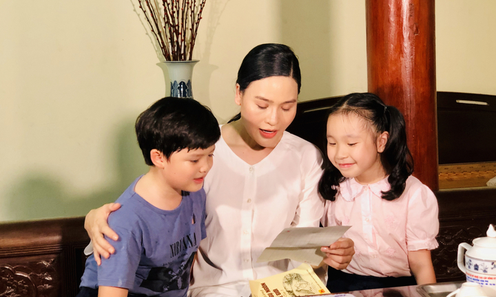 Sao mai Xuân Hảo 'mời' con gái cưng đóng MV tri ân người lính Trường Sa