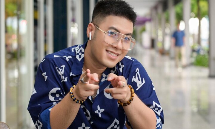 Akira Phan khác lạ sau khi phẫu thuật thẩm mỹ, hút mỡ toàn thân