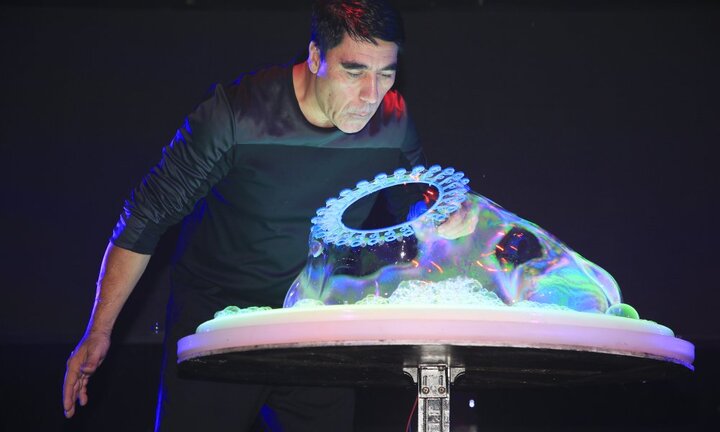 'Phù thủy bong bóng' gốc Việt nổi tiếng thế giới biểu diễn tại Hà Nội