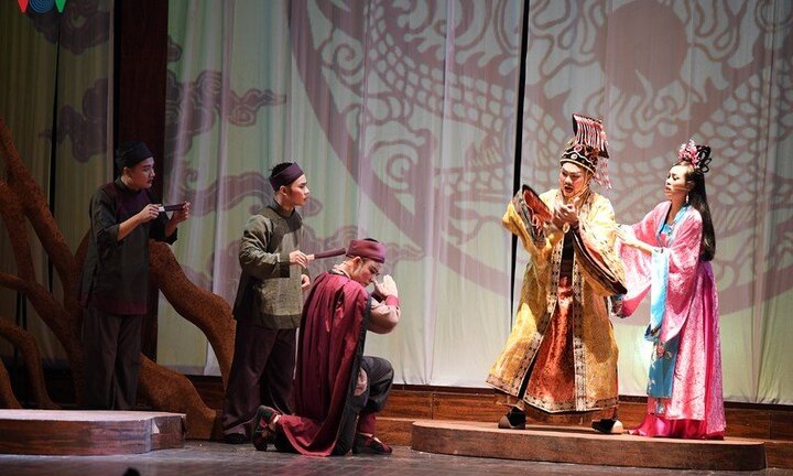 Giới thiệu kịch hát 'Ngàn năm mây trắng' tới các Đại biểu Quốc hội