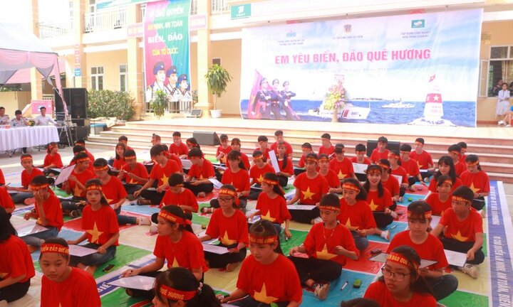 Học sinh Nam Định đấu 'Rung Chuông Vàng', thi tài hiểu biết về biển, đảo