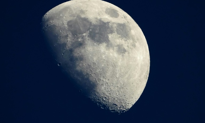 NASA lên kế hoạch gửi robot tìm nước trên Mặt Trăng