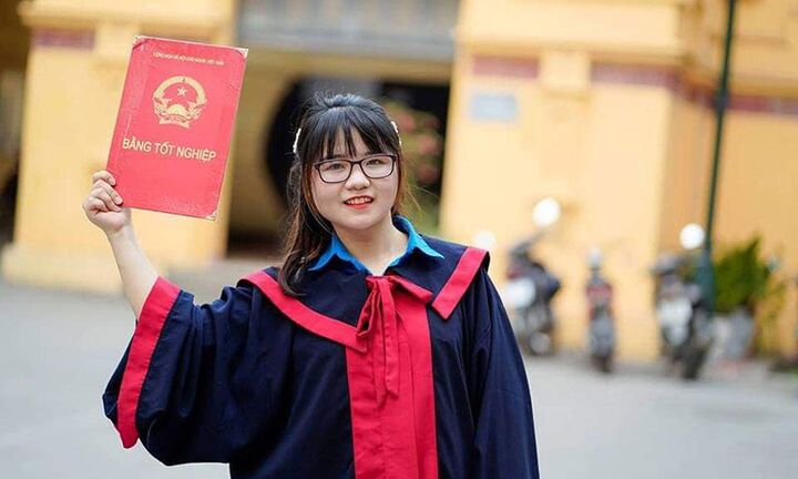 Khát khao trở thành giảng viên đại học của nữ thủ khoa Đại học Dược Hà Nội