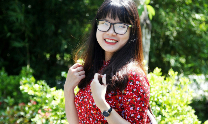 Nữ thủ khoa xinh đẹp của Học viện Phụ nữ đam mê hoạt động thiện nguyện