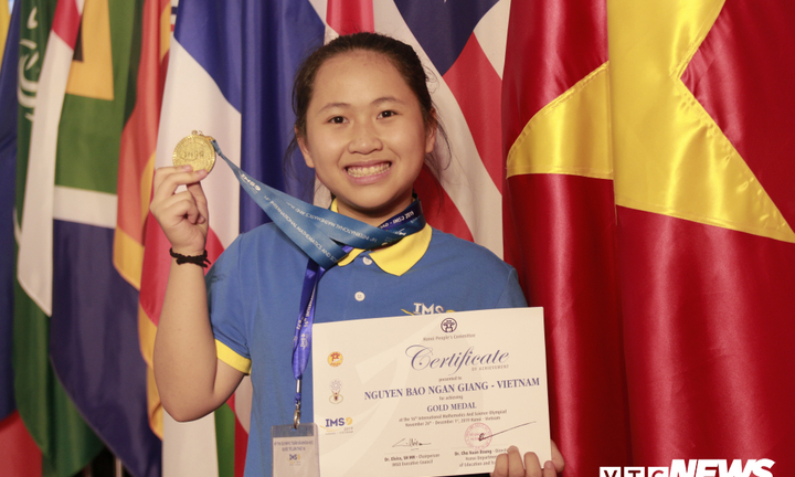 Nữ sinh giành huy chương Vàng Olympic Khoa học quốc tế biết đọc từ năm 3 tuổi