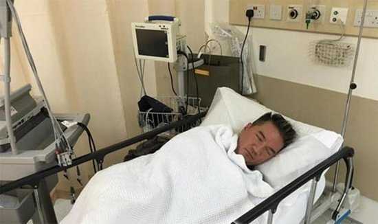 Đàm Vĩnh Hưng nhập viện khẩn cấp ở Singapore