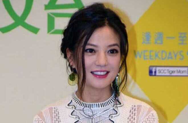 Triệu Vy phải thay diễn viên sau làn sóng tẩy chay dữ dội ở Trung Quốc