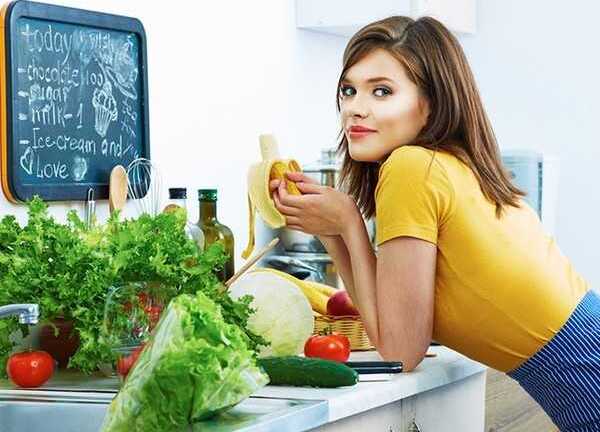 Mẹo hay giúp loại bỏ chất gây ung thư khỏi rau, thịt, tôm