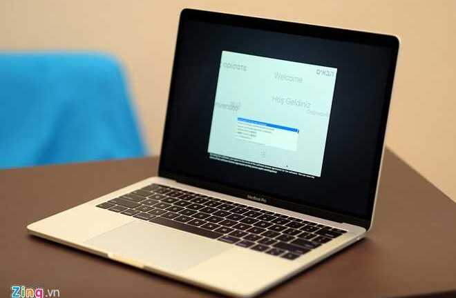 Mở hộp MacBook Pro 2016 siêu mỏng về VN giá 38 triệu đồng