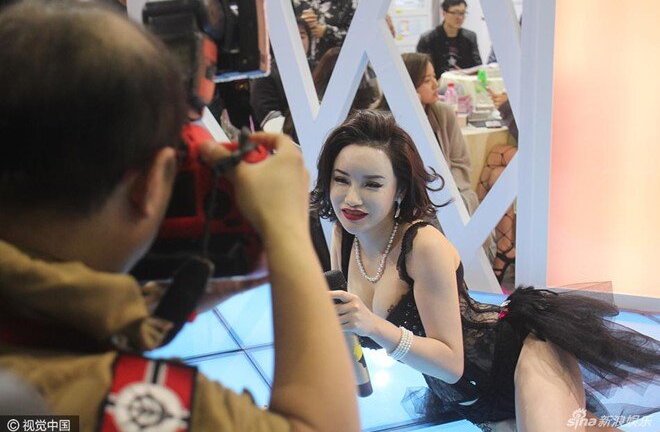 Trung Quốc chào đón sao phim cấp 3 Nhật, cấm sao hạng A Hàn