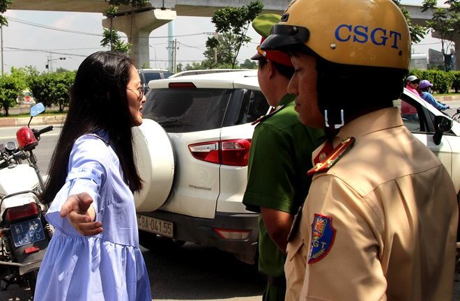 CSGT bị diễn viên Ngọc Lan lớn tiếng: 'Tôi chưa gặp ai như cô ta'