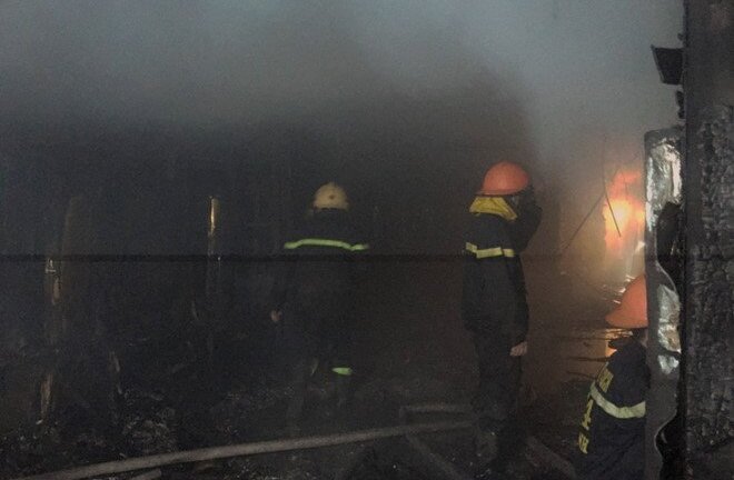 10 phòng hát của quán karaoke lớn nhất Hà Tĩnh bị bà hỏa thiêu rụi