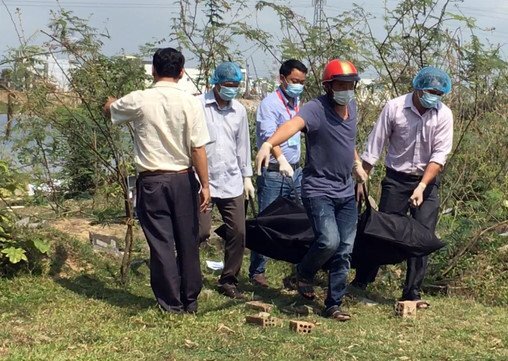 Thi thể nam nhân viên gara ôtô nổi trên sông Cẩm Lệ, Đà Nẵng