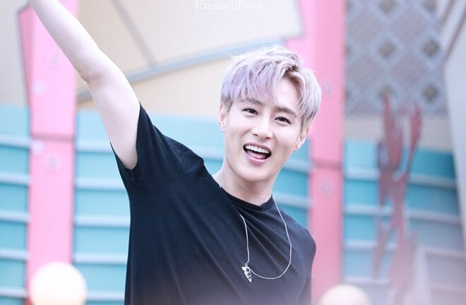 Nam thần tượng Hàn Quốc qua đời ở tuổi 33 do tim đột ngột ngừng đập