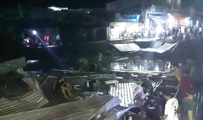 Sạt lở trong đêm khiến 3 căn nhà biến mất hoàn toàn ở Cà Mau