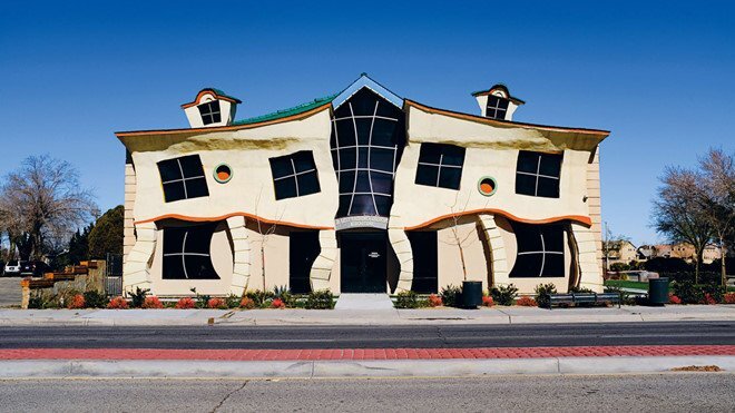 Những ngôi nhà kỳ lạ nhất ở California, Mỹ