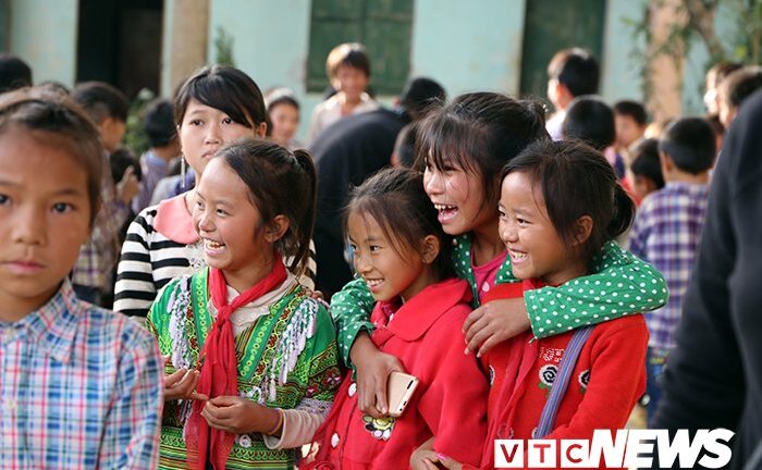 Nụ cười ấm áp nơi rẻo cao Pà Vầy Sủ, Hà Giang