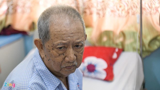 Nghệ sĩ Mạc Can sống cô đơn nay đây mai đó, bị loét dạ dày nhiều năm