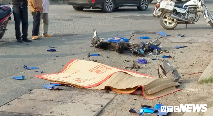 Chạy ẩu tông chết nữ sinh, tài xế lái container bỏ chạy