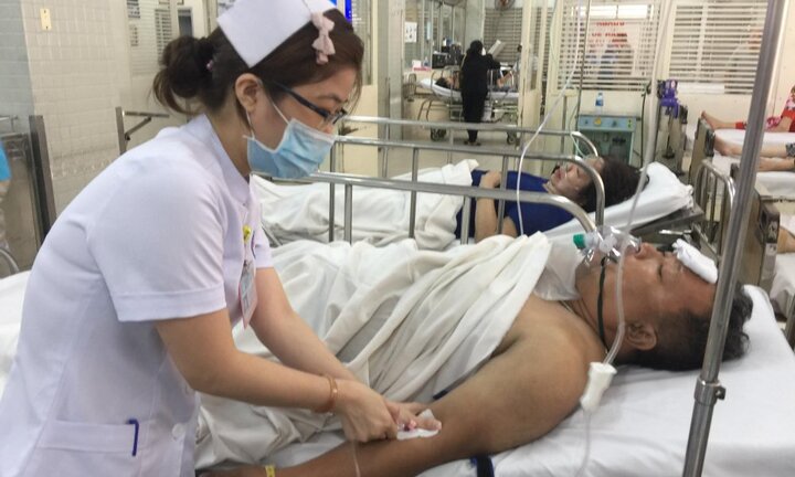 Cháy chung cư Carina: Bác sĩ thông tin tình hình bệnh nhân tại Chợ Rẫy