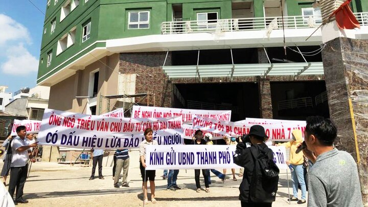 Chung cư Đại Thành: Khách hàng đóng tiền mua nhà 7 năm vẫn chưa được ở