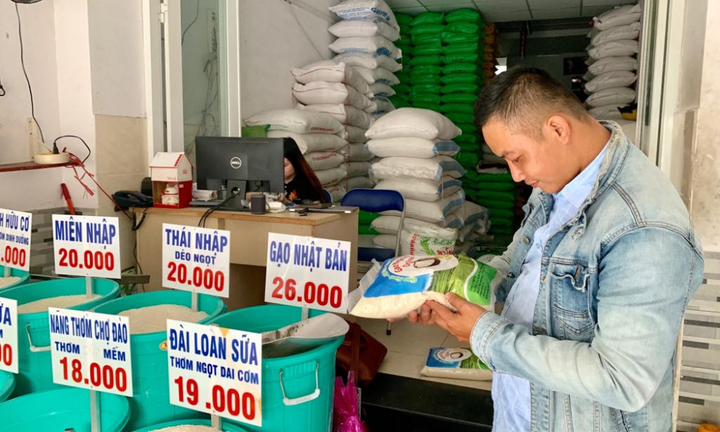 Sau 'đăng quang' quán quân ngon nhất thế giới, gạo ST25 Việt Nam 'cháy hàng'