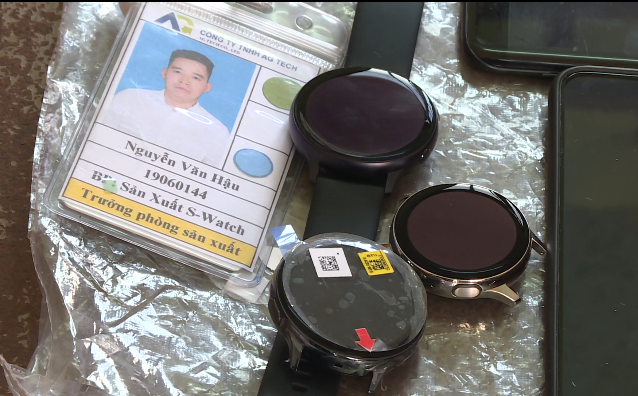 Trưởng phòng trộm gần 300 mặt đồng hồ Samsung của công ty mang về cho vợ bán