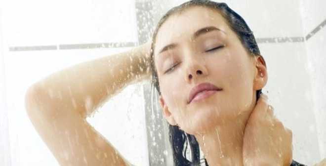 Thói quen tắm đêm suýt giết chết cô gái ở TP.HCM