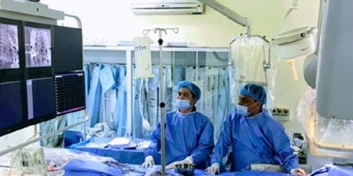 Sức khỏe 24h: Cứu sống ca bệnh chưa từng có trong lịch sử, 8 phụ nữ có 1 người ung thư vú