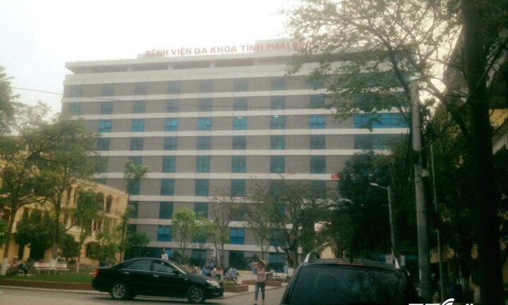 Ngã từ tầng 8 bệnh viện, một bệnh nhân chết thảm