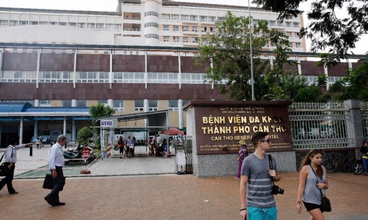 Bệnh nhân chết thương tâm khi ngã từ tầng 6 bệnh viện