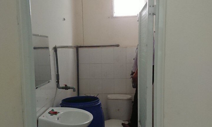 Kiên Giang: Nghi án người đàn ông treo cổ tự tử trong nhà vệ sinh bưu điện, để lại thư tuyệt mệnh