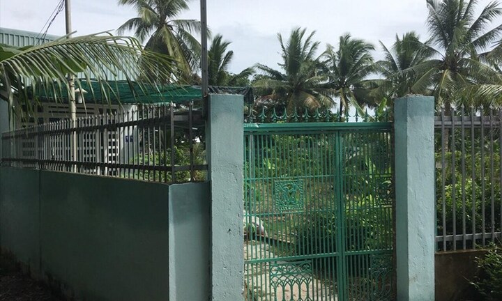 Xác nhận làm hộ khẩu cho người cất nhà trên đất đã bán: Địa phương nói do sơ suất