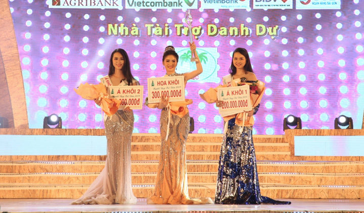 Người đẹp nào đăng quang cuộc thi Người đẹp xứ Dừa 2019?