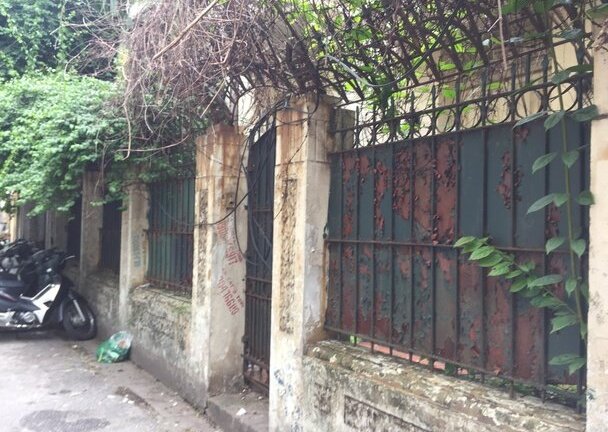 Cận cảnh biệt thự bỏ hoang từng được cựu Chủ tịch Hà Nội Hoàng Văn Nghiên sử dụng