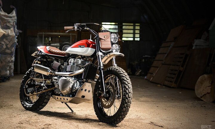 Triumph Scrambler độ tracker độc đáo