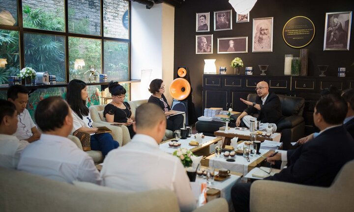 Chi tiết cuộc đối thoại giữa ông chủ cà phê Trung Nguyên Đặng Lê Nguyên Vũ và các nhà báo
