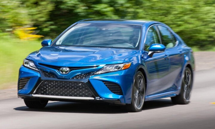 Toyota Camry 2019 đắt hơn vì có thêm Apple Car Play
