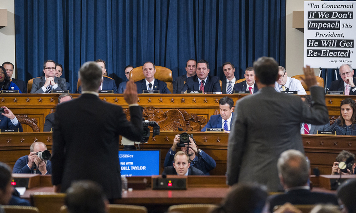 Người Mỹ có hứng thú xem điều trần luận tội Tổng thống Trump qua truyền hình?