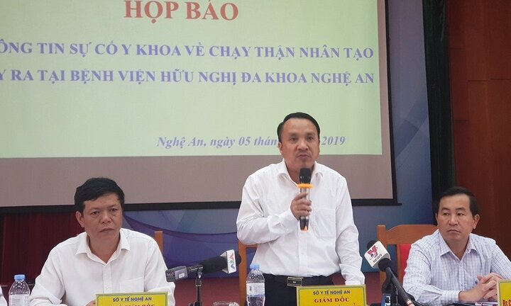 Sự cố chạy thận ở Nghệ An: Do hệ thống dẫn nước nhiễm khuẩn